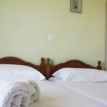 Jk Apartment *